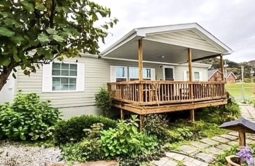 Betsy Layne Other | 2 BR Home on US 23 at Harold KY