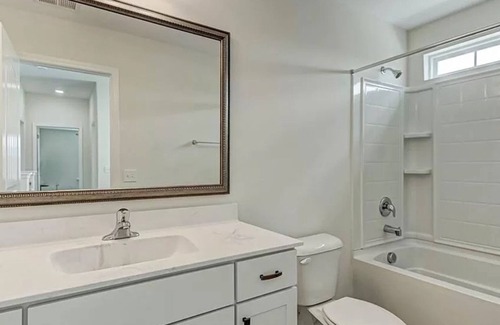 Port Wentworth House | 2-BR in a Spacious 3BR, 1.5BA house in Pooler PERFECT 4 Traveling Professionals