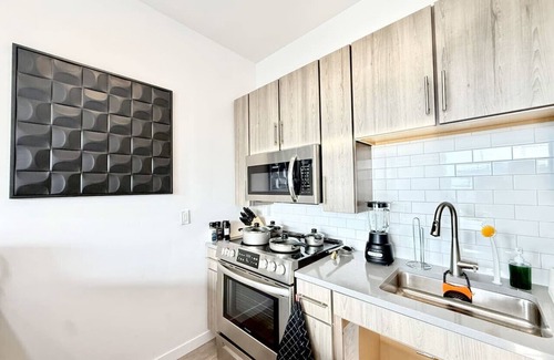 Poplar Apartment | 2 BR in the heart of an old city