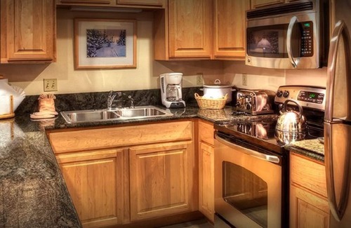 Four O'Clock Condo | 2 BR - MARCH SKI WEEK - Grand Timber Lodge, Ski In-Ski Out, March 21-28