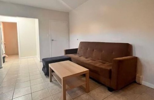 Woodbridge Apartment | 2 BR Private Suite Near Major Hospitals|Yale & DT