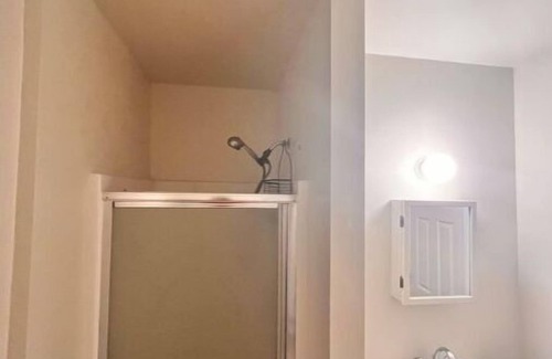 Woodbridge Apartment | 2 BR Private Suite Near Major Hospitals|Yale & DT