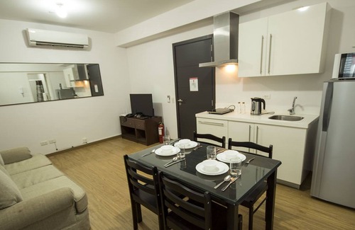 Makati Apartment | 2-BR Superior @ ACQUA Sutherland 1819