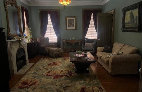 Poughkeepsie Apartment | 2 Br Victorian Apt 2800 sq ft 2 floors with Full Kitchen 2 baths and Laundry
