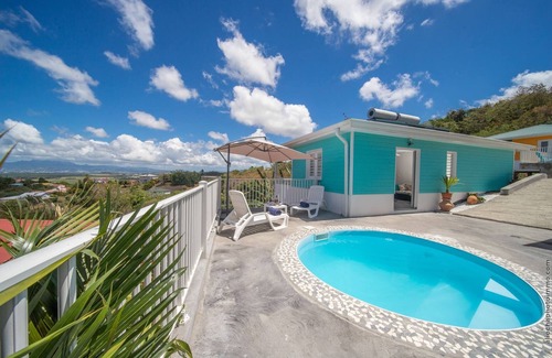 Riviere-Salee House | 2 Bungalows with 2 Swimming Pools : Sea View (Blue and Red)