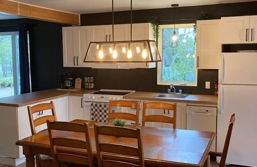 Lac-Saint-Jean-Est Regional County Municipality Ski Chalet | 2-Chalet on Lac St Jean/private beach CITQ 301480