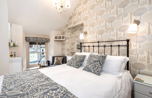 Ambleside Bed & Breakfast | 2 Cambridge Villas