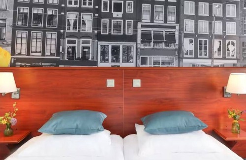 Zevenbergen Hotel | 2 Central Rooms Near The Hague – Explore Local Attractions