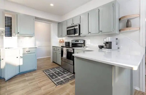 Moore House | 2 Clean and Updated Homes for Large Families in Moore