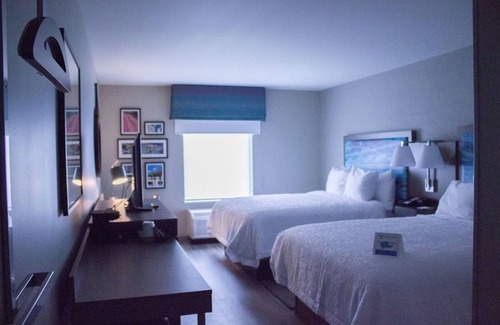 Cranberry Township Hotel | 2 Comfortable Units with Indoor Pool Access! Free Breakfast and Parking!