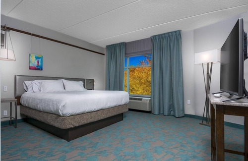 Downtown Asheville Hotel | 2 Connecting Suites at a Hotel