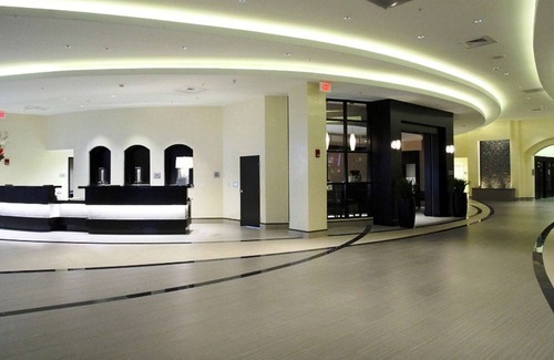 Short Pump Hotel | 2 Connecting Suites at a 4⭐️ Hotel