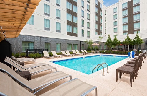 Downtown Little Rock Apartment | 2 Connecting Suites at a Hotel