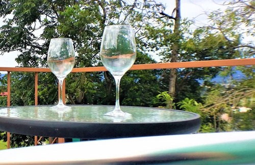 Guachipelin Apartment | #2 Container Studio/1BA, Great View & Location!