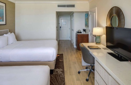 Garrison Historic Area Hotel | 2 Cozy Suites w/Ocean View Perfect for Family Fun - Near Charles Fort Ruins
