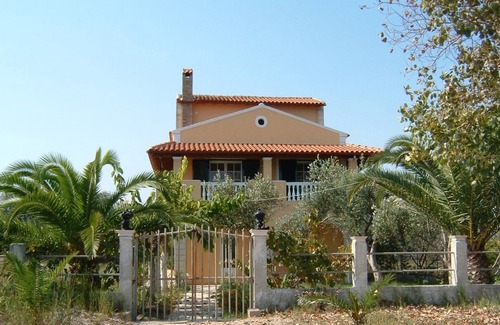 Kavos Apartment | 2 cute sea view Studios X 2 on the beach in Corfu