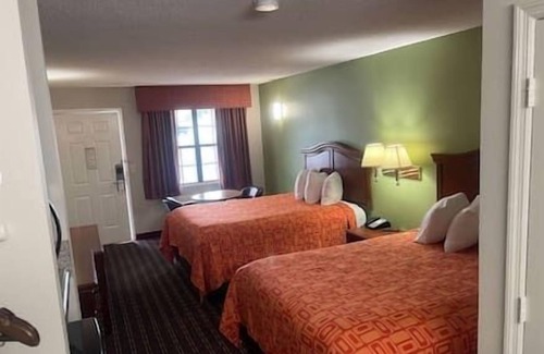 Hawkinsville Hotel | 2 Double Beds Smoking