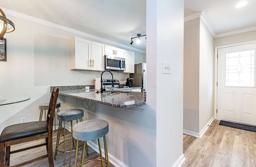 Southeast Raleigh House | 2 ensuite townhome in Raleigh -starts at 2.8k/month