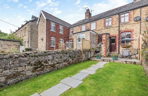 Peak District National Park Cottage | 2 bedroom accommodation in Edale, near Castleton