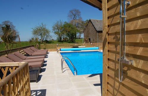 Argouges House | 2 Gîte Bijoux with swimming pool 20min Mont Saint Michel