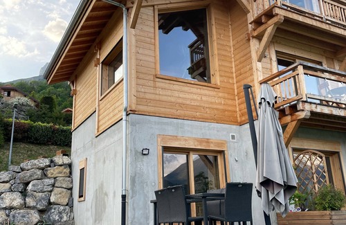 Passy Ski Chalet | 2* GÎTE IN CHALET WITH LARGE TERRACE AND VIEW OF MONT BLANC RANGE.