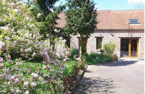 Arras Cottage | 2 gîtes groupable from 4 to 15 pers for 2- 4 -6 to 32 pers 15km from ARRAS