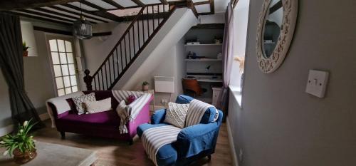 Sleaford House | 2 Guests - Pet Friendly Stone Cottage in Sleaford