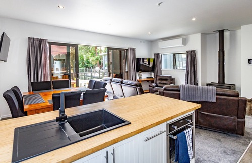 Ohakune House | 2 houses for the price of 1