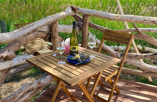 Le Verdon-sur-Mer Cabin | 2 Indian tent in the middle of nature 700 m from the beach