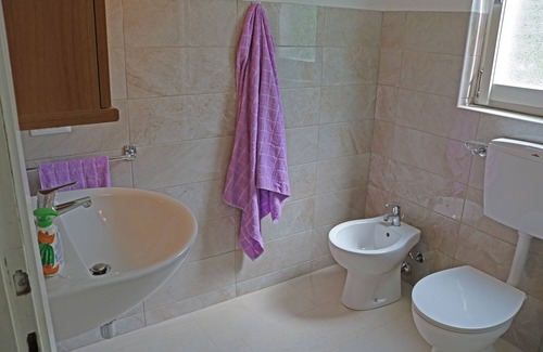 Zenna Apartment | 2 bedroom apartment in small residence right on the beach