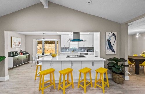 Richardson House | 2 King Beds, Heated Pool Spa, Family Friendly, Grill, Cornhole, Foosball, Games