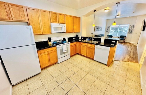 Reno House | 2 Masters, 3 TVs, Sleeps 7/A9