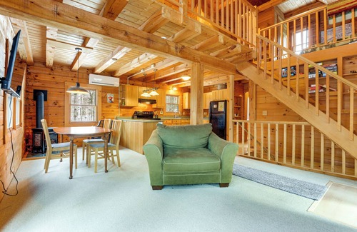 Stoddard Cabin | 2 Mi to Boat Ramp: Log Cabin in New Hampshire