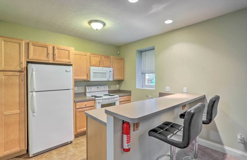 Tremont Apartment | ~ 2 Mi to Downtown - Cozy Cleveland Unit