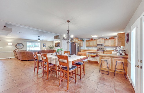 El Dorado House | 2 Mi to Downtown: Work & Play at El Dorado Getaway