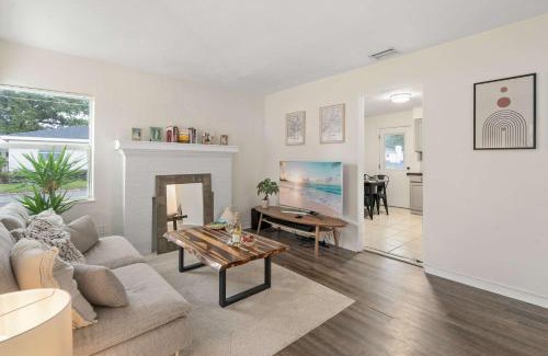 College Park House | 2 MI to DT Orlando & Winter Park