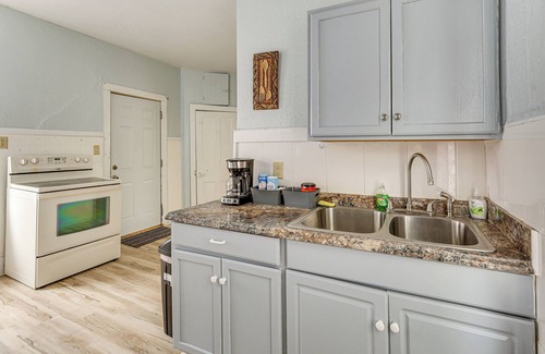 Salina House | 2 Mi to Dtwn: Salina Home w/Deck & Yard