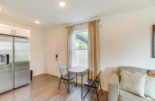Greater East End Apartment | 2 Mi to Dtwn & Shell Energy Stadium: Urban Escape