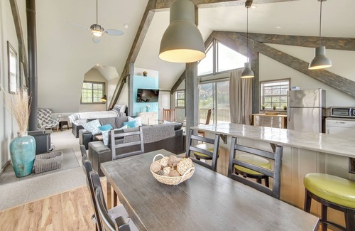 New Harmony Apartment | 2 Mi to Kolob Canyons: Serene Studio w/Views