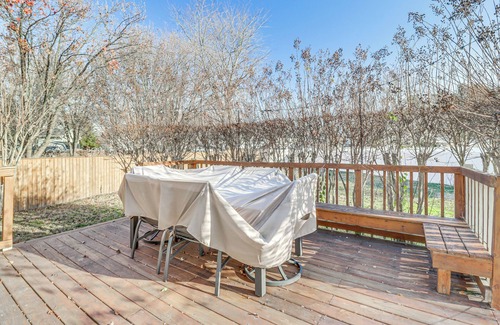 Annapolis House | 2 Mi to Sandy Point State Park: Home w/Deck!