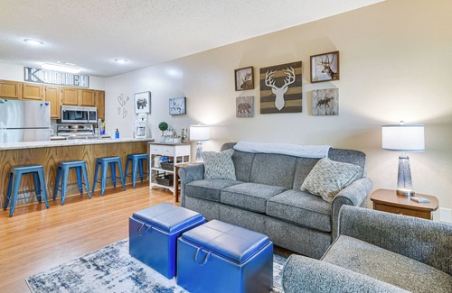 Notch Estates Condo | 2 Mi to Silver Dollar City: Branson West Condo!