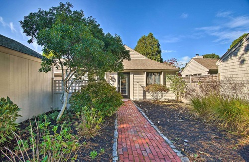 Mews Village House | 2 Mi to South Cape Beach State Park: Home w/Yard!