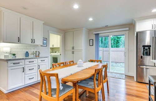 Puyallup House | 2 Mi to State Fair: Puyallup Home w/Private Yard!