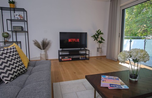Bad Aibling Apartment | 2 min to Thermal Bath/5 min to St Georg clinic I 120sqm with balcony