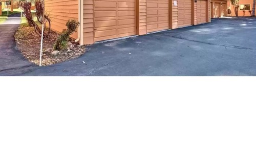 Incline Village Condo | 2 min Walk to Inline Beach! 8 min to ski resort! Incline Village Jacuzzi/sauna n