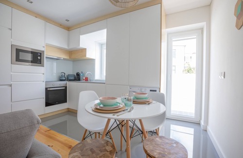 Campanha Apartment | 2 minutes from Campanhã train station. 2 bedroom apartment