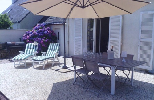 Saint-Philibert House | 2 minutes walk from the beaches and hiking trails.