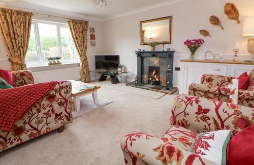 Chirk House | 2 Mountain View