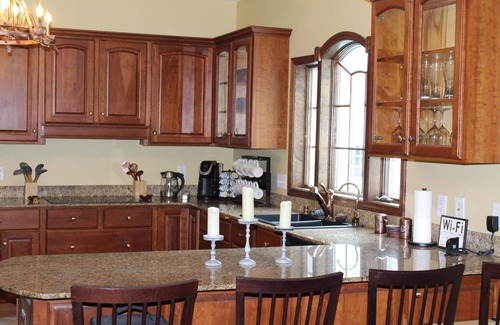 Baroda House | 2 Night Minimum for Fall/Winter 2024! Perfect for a quiet weekend get a way!