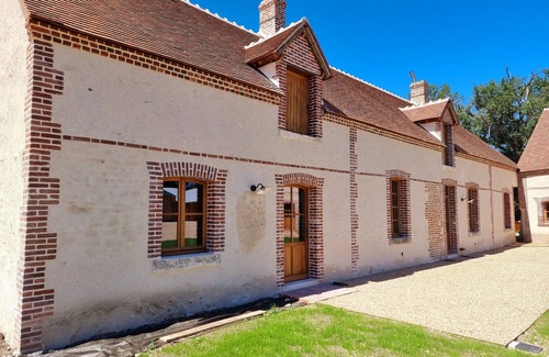 Pruniers-en-Sologne House | 2-person gîte with swimming pool